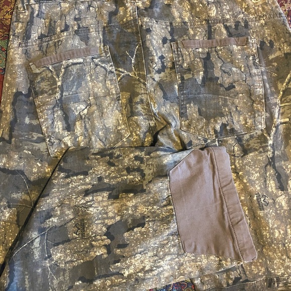 Magellan camo set jeans and shirt XL LIKE NEW - Picture 9 of 9